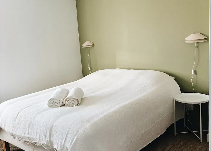 Saint Marc, Corps De Ferme Champenois *